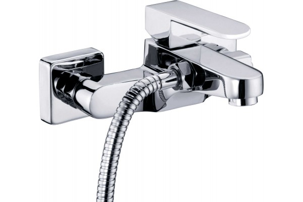 Single lever bath mixer